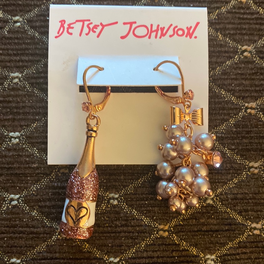 Betsy johnson new Champagne and bubbles earrings